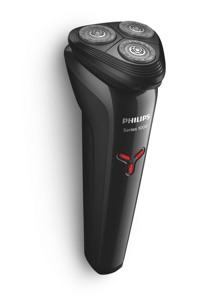 PHILIPS รุ่น S1103-02 ที่โกนหนวดไฟฟ้า ปรับระดับการโกนได้ถึง 3 ระดับ ใช้งานได้ไม่ยุ่งยาก