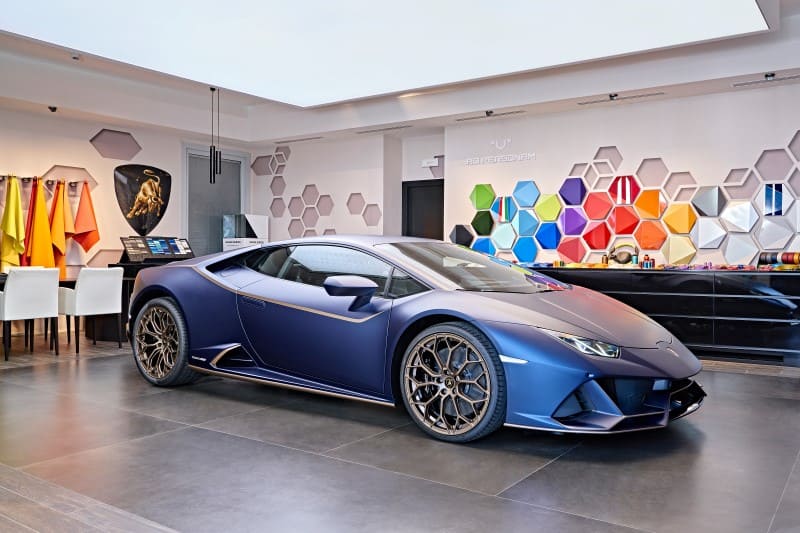 ร้านแต่งรถ Lamborghini - 1