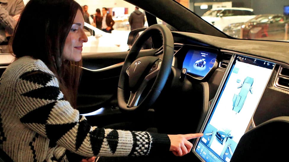 ร้านแต่งรถ Tesla - 2